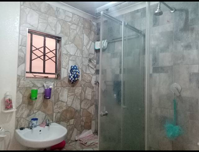 2 BEDROOM FREEHOLD FOR SALE IN WINDMILL PARK
